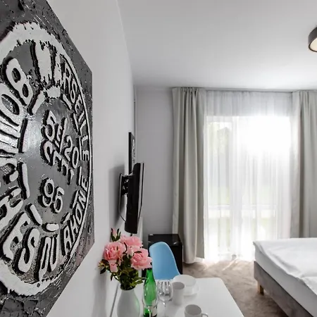 Проживание в семье Pensjonat Malwa Z Basenem