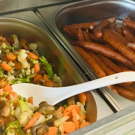 Pensjonat Malwa Z Basenem Проживание в семье Нехоже