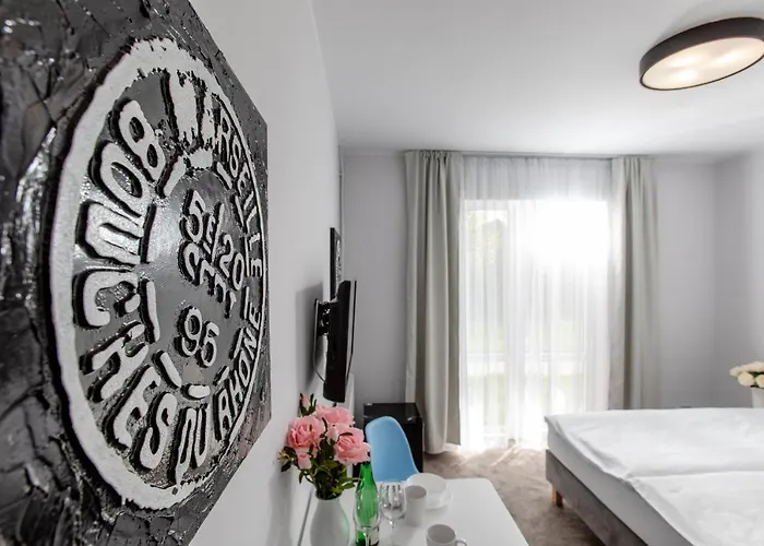 Pansiyon Pensjonat Malwa Z Basenem